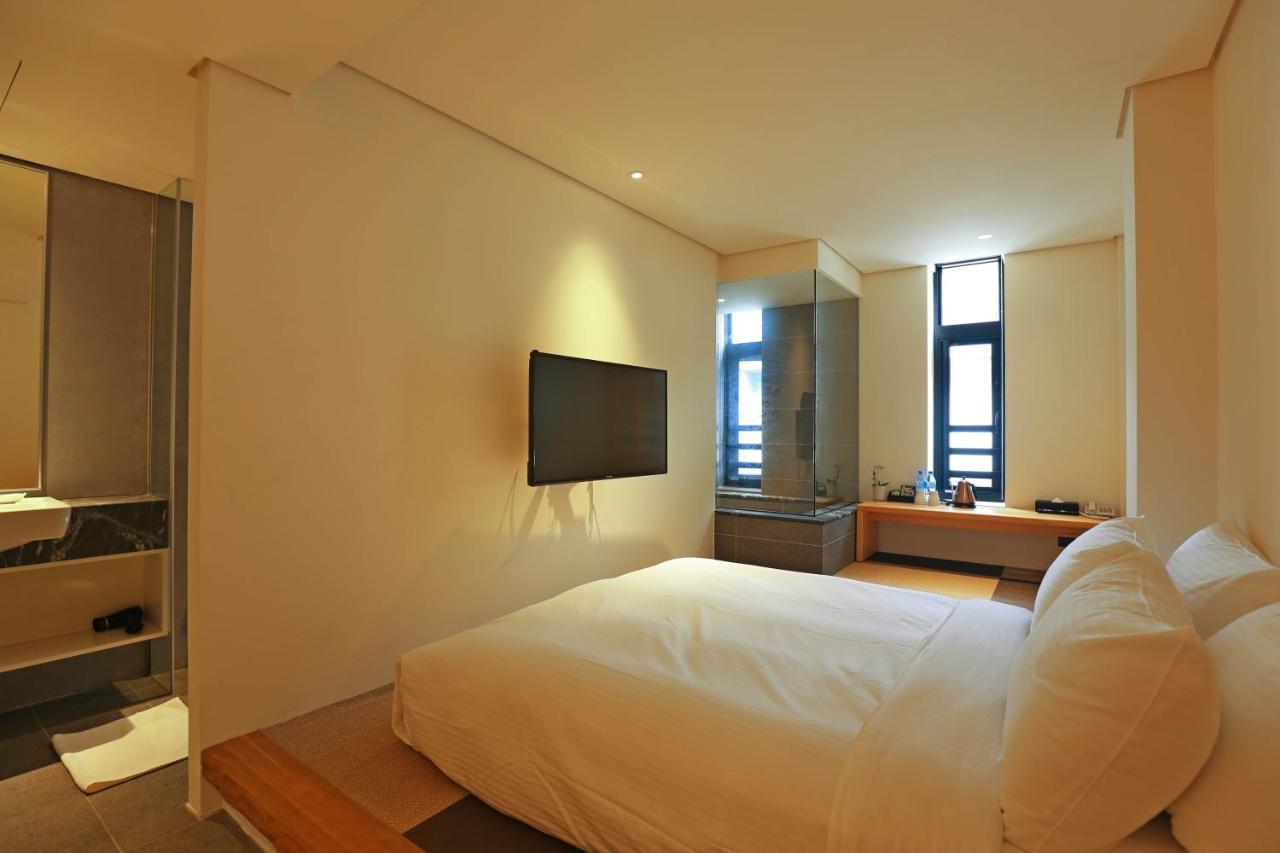 Hotel Water House à Taipei Extérieur photo